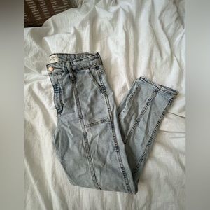 Universal Thread Jeans